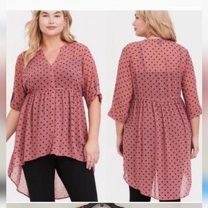 Torrid Lexi Babydoll Chiffon Dusty Rose Polka Dot Tunic Blouse, size 2